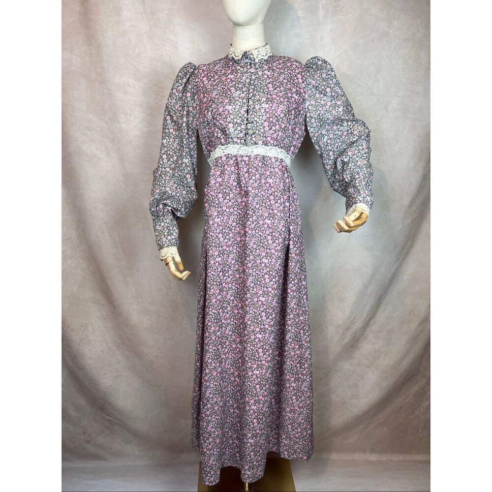 Vintage 1970s Victorian Prairie Dress Gunne Style Prairie Dress Floral Renaissan